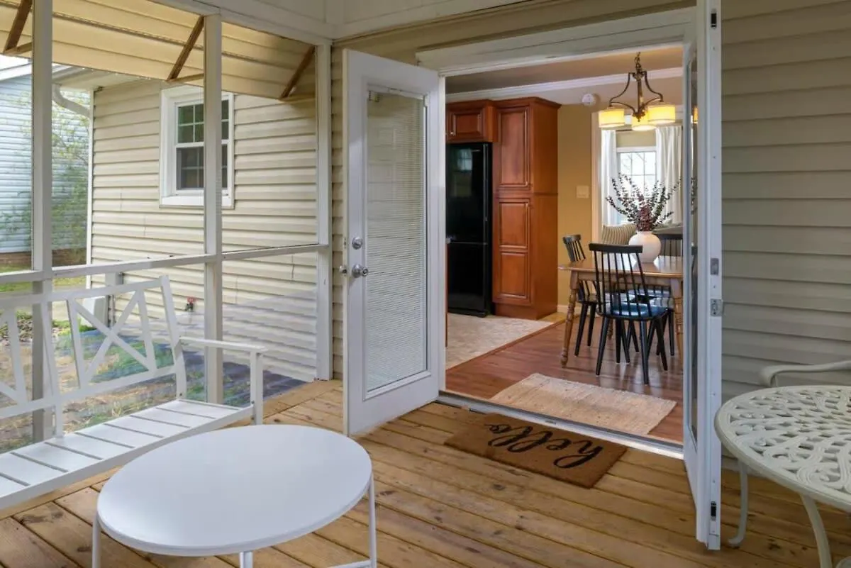 Serene Getaway With Patio In Pineville Charlotte 0*,