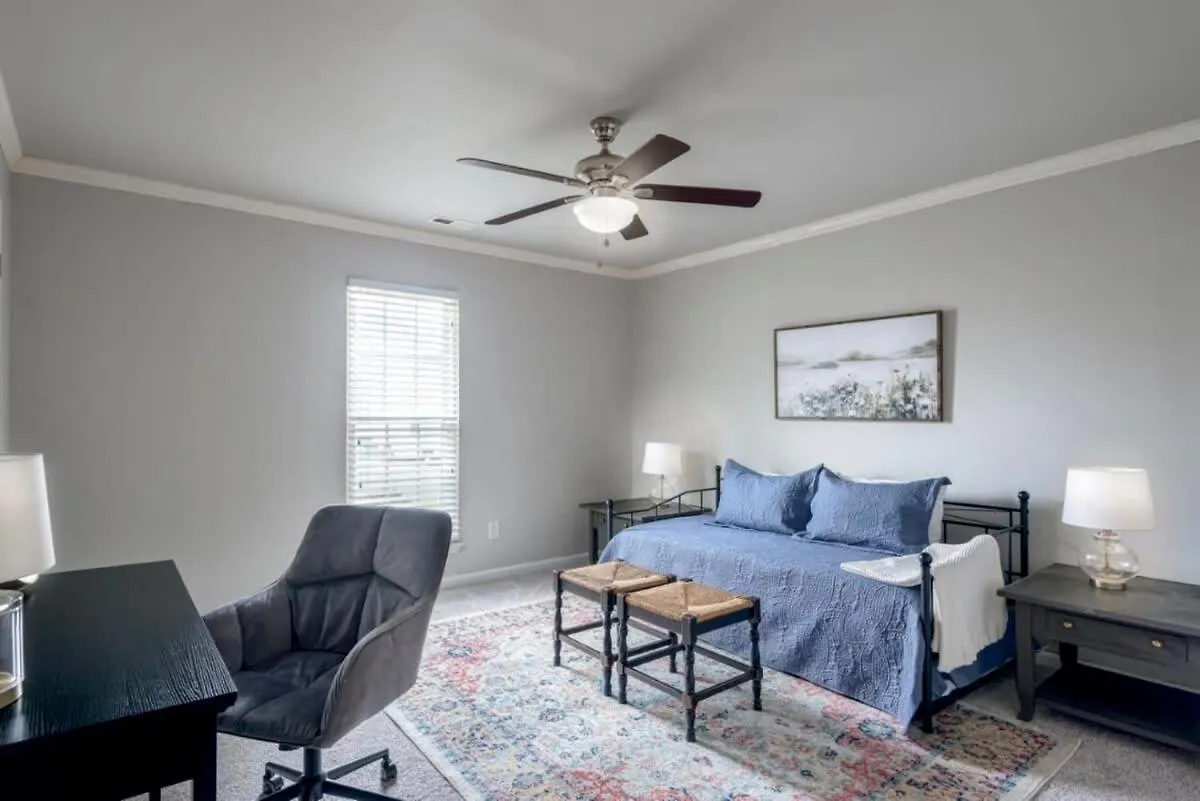 Serene Getaway With Patio In Pineville Charlotte Vakantiehuis