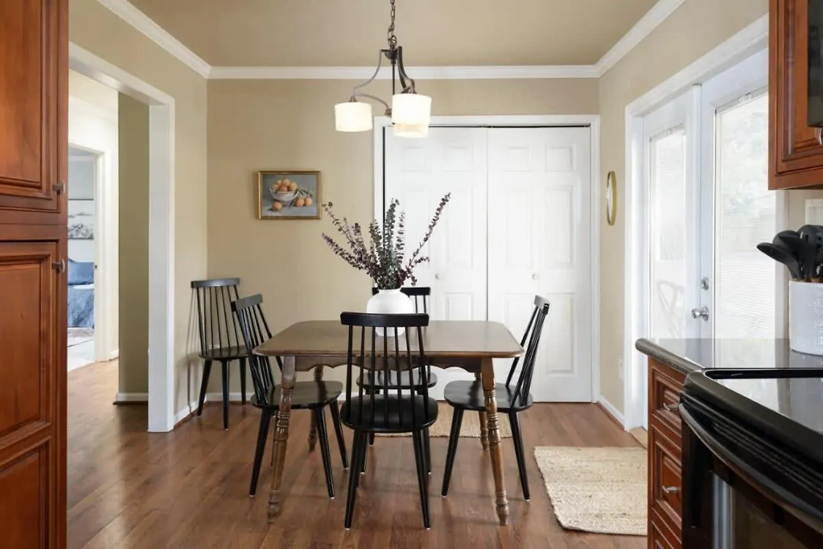Serene Getaway With Patio In Pineville Charlotte